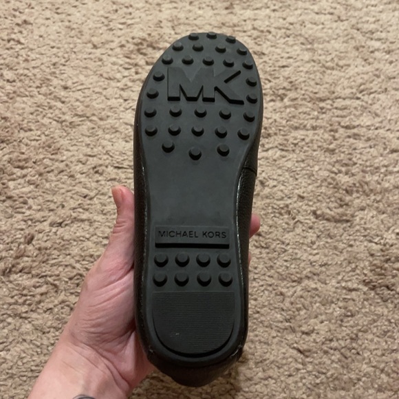 Gently Worn Womens size 7 MICHAEL KORS Loafers - Picture 5 of 5